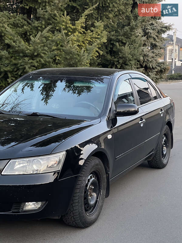 Седан Hyundai Sonata 2005 в Киеве