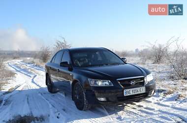 Седан Hyundai Sonata 2006 в Южноукраинске