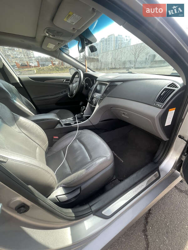 Седан Hyundai Sonata 2013 в Одессе