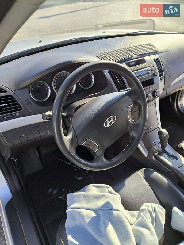 Седан Hyundai Sonata 2012 в Смілі