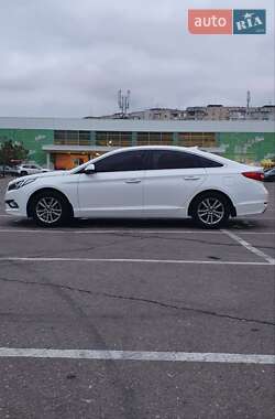 Седан Hyundai Sonata 2015 в Николаеве