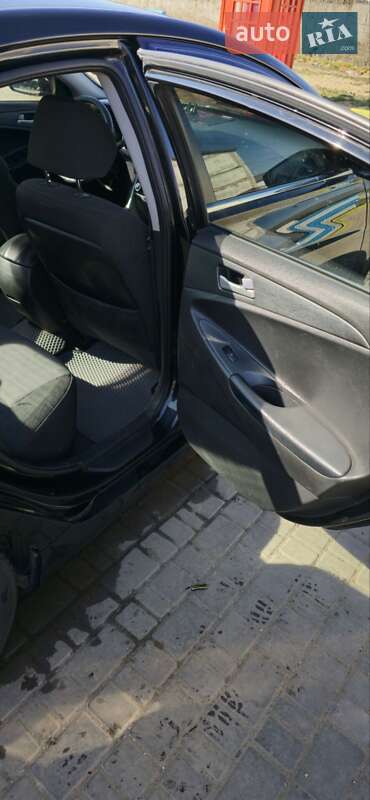 Седан Hyundai Sonata 2010 в Білгороді-Дністровському