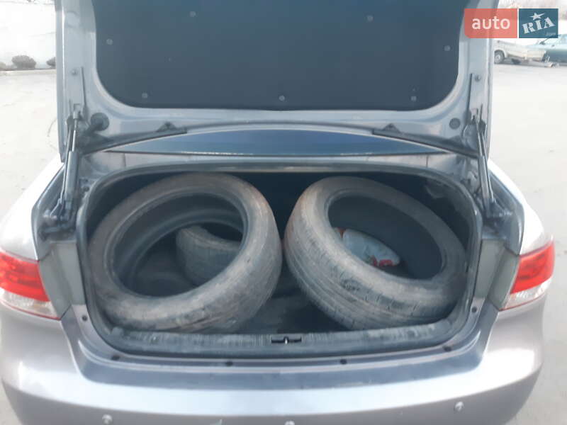 Седан Hyundai Sonata 2005 в Старокостянтинові