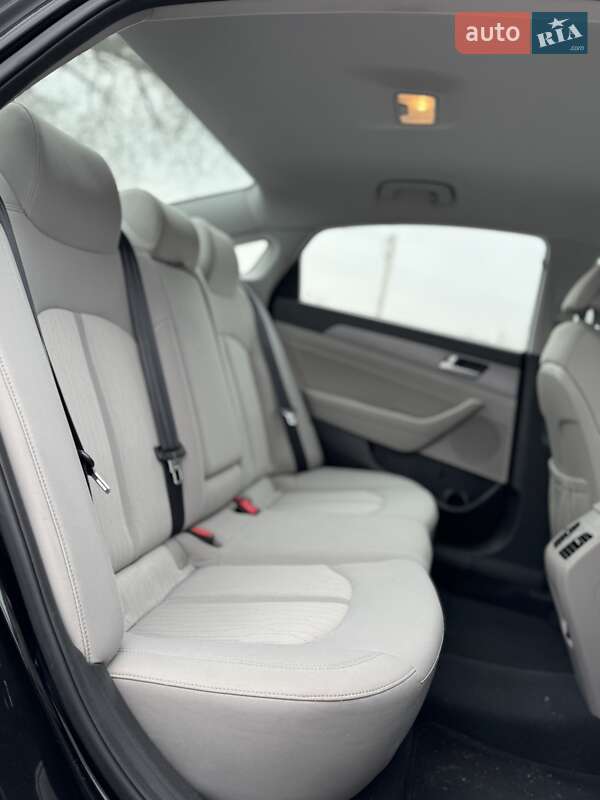 Седан Hyundai Sonata 2015 в Кременчуге