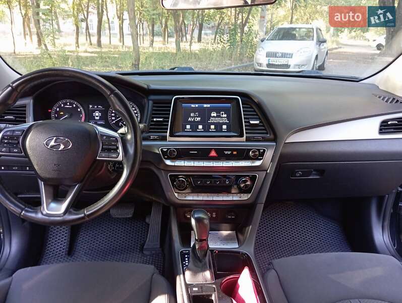 Седан Hyundai Sonata 2017 в Днепре фото 4 Седан Hyundai Sonata 2017 в Днепре