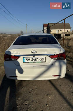 Седан Hyundai Sonata 2013 в Одессе