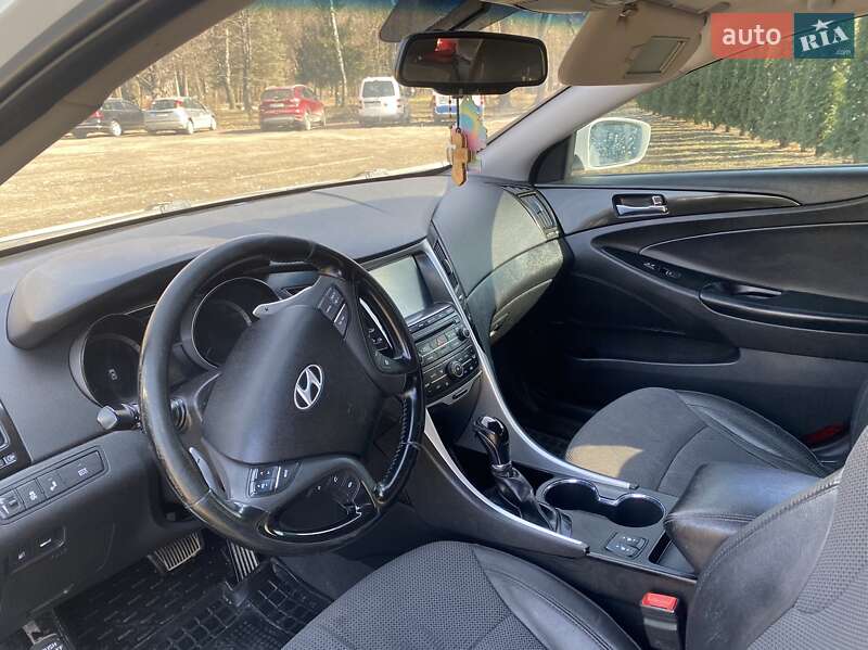 Седан Hyundai Sonata 2014 в Чорткове