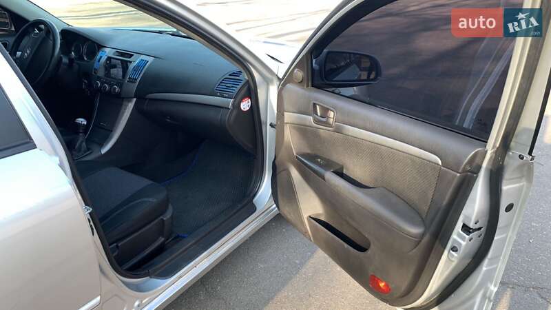 Седан Hyundai Sonata 2008 в Житомирі