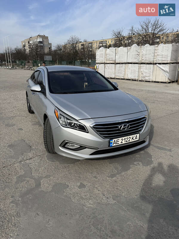 Седан Hyundai Sonata 2015 в Нікополі