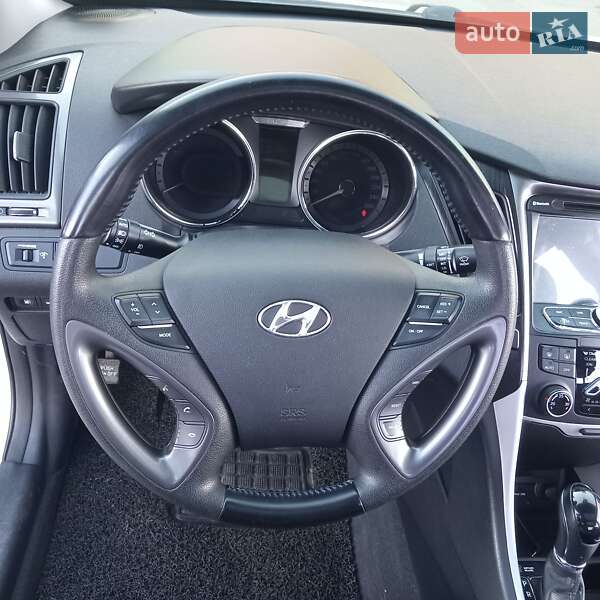 Седан Hyundai Sonata 2012 в Луцьку