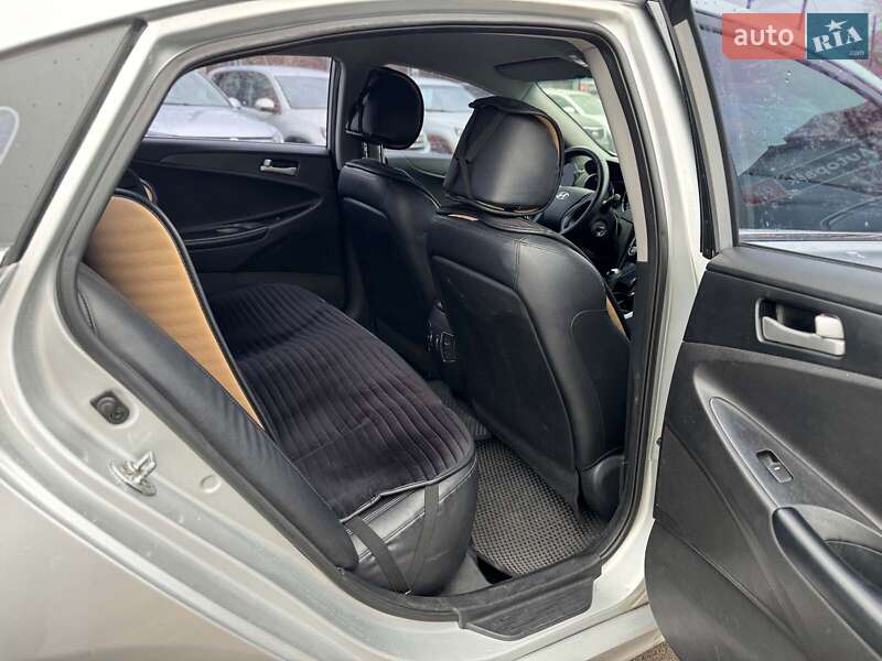 Седан Hyundai Sonata 2013 в Виннице