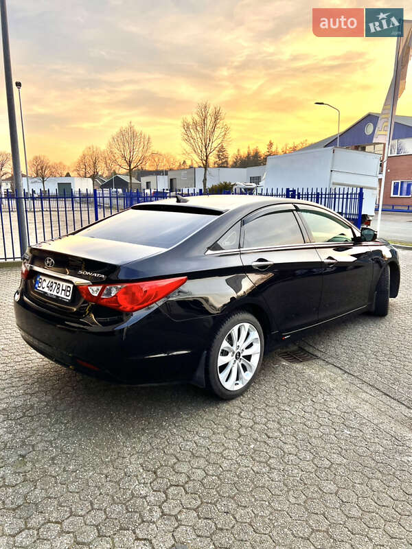 Седан Hyundai Sonata 2012 в Немирові