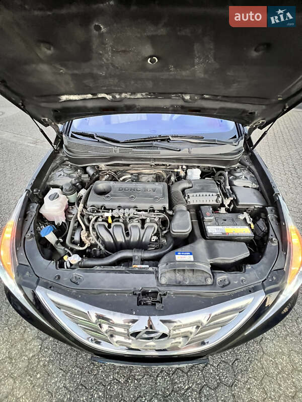 Седан Hyundai Sonata 2012 в Немирові