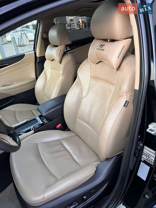 Седан Hyundai Sonata 2012 в Немирові