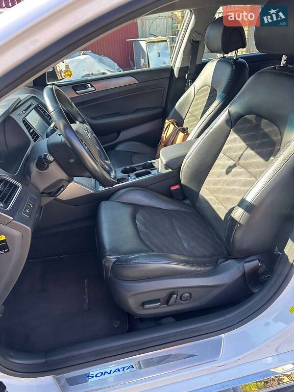 Седан Hyundai Sonata 2015 в Киеве