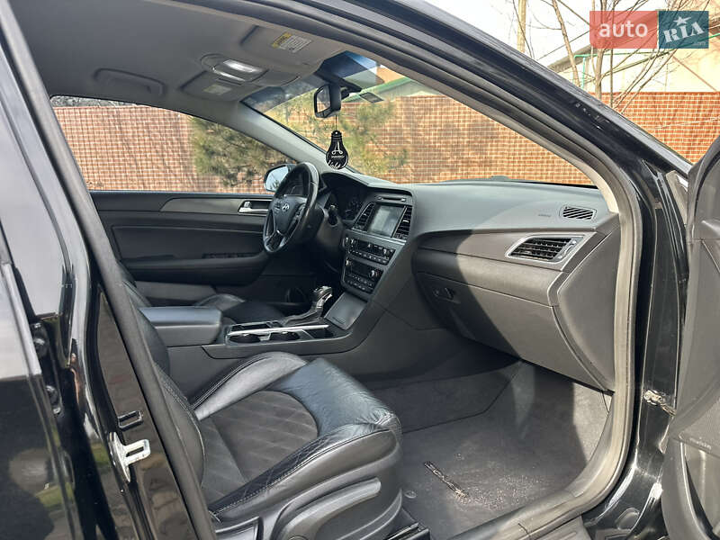 Седан Hyundai Sonata 2014 в Измаиле