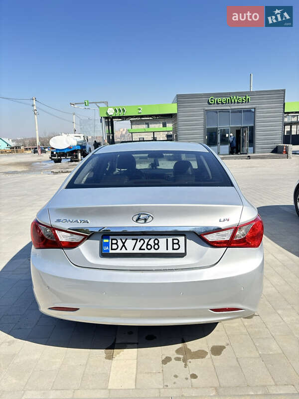 Седан Hyundai Sonata 2013 в Каменец-Подольском