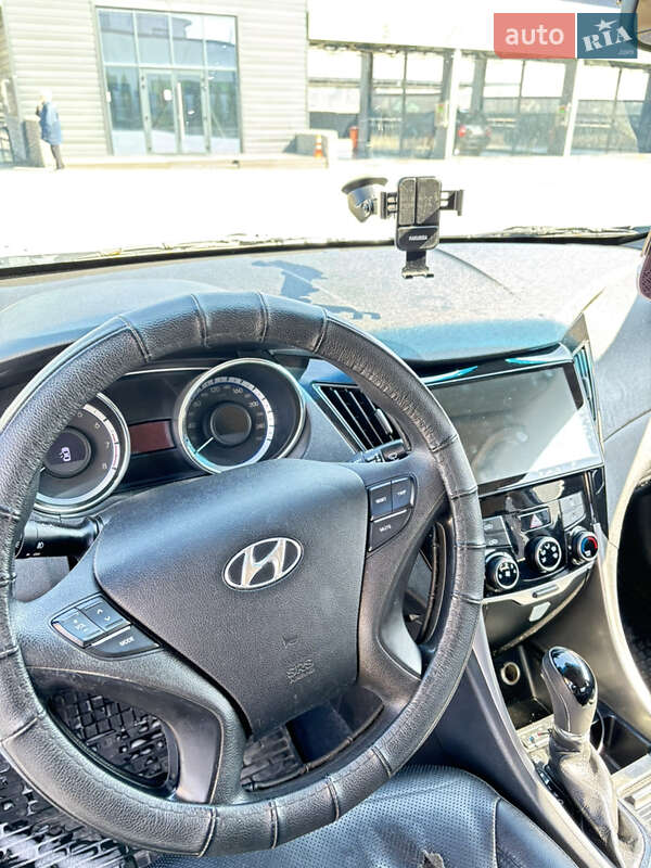 Седан Hyundai Sonata 2013 в Каменец-Подольском