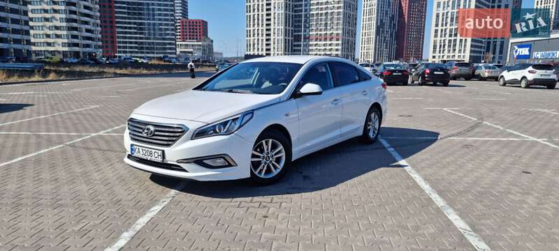 Седан Hyundai Sonata 2015 в 