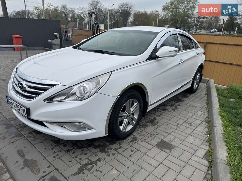 Седан Hyundai Sonata 2013 в Измаиле