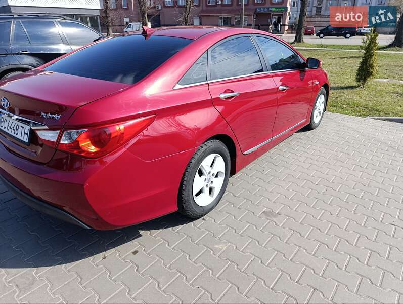 Седан Hyundai Sonata 2012 в Львове
