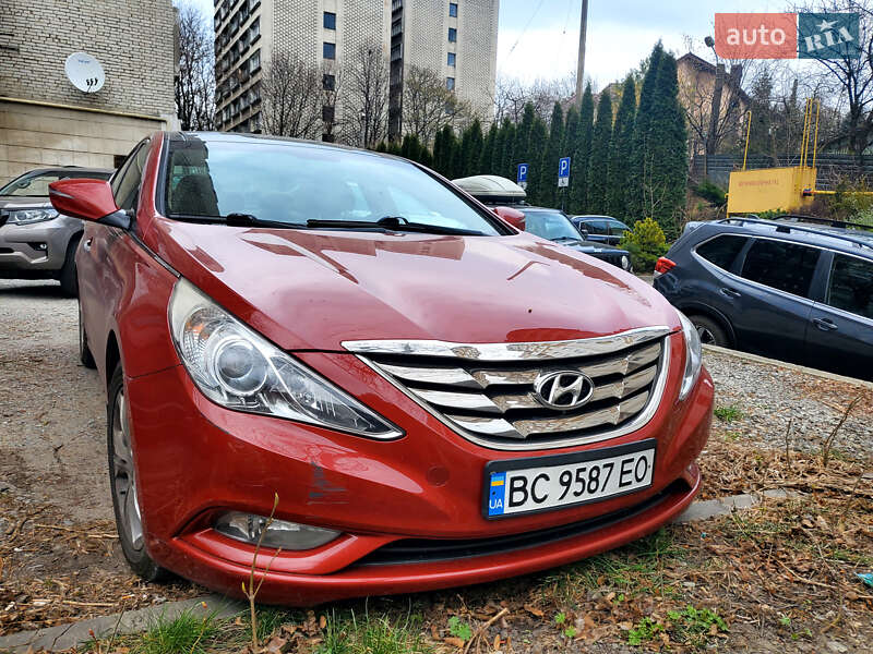 Седан Hyundai Sonata 2012 в Львове