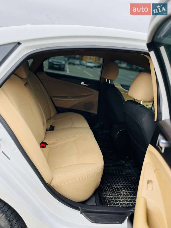 Седан Hyundai Sonata 2011 в Каменец-Подольском фото 11 Седан Hyundai Sonata 2011 в Каменец-Подольском