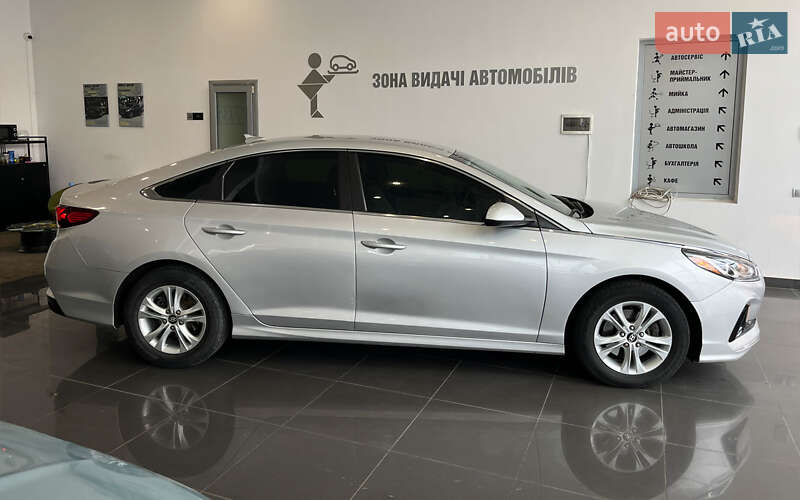 Седан Hyundai Sonata 2018 в Шептицькому