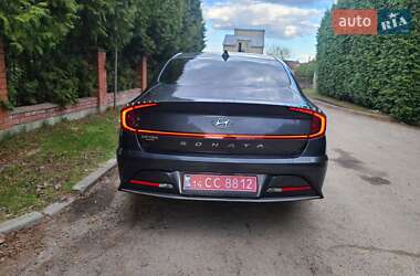 Седан Hyundai Sonata 2022 в 