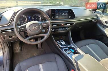 Седан Hyundai Sonata 2022 в 