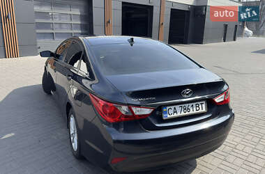 Седан Hyundai Sonata 2013 в 
