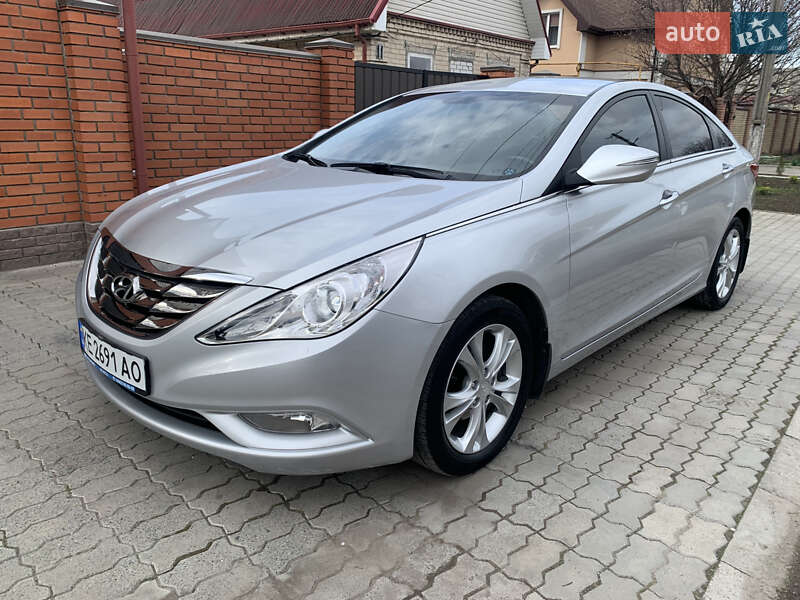 Седан Hyundai Sonata 2010 в Новомосковську