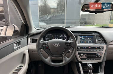 Седан Hyundai Sonata 2015 в 