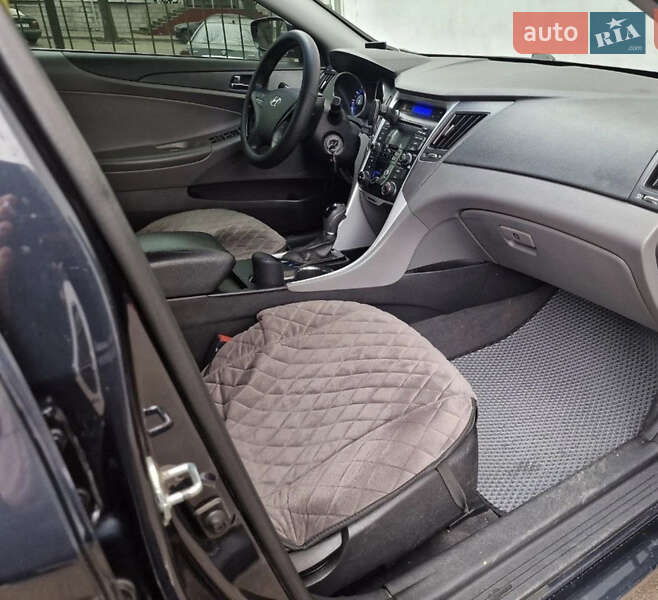 Седан Hyundai Sonata 2011 в Одессе