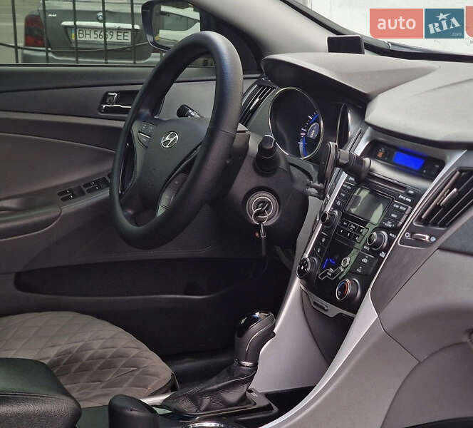 Седан Hyundai Sonata 2011 в Одессе