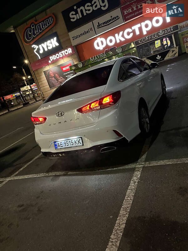 Седан Hyundai Sonata 2017 в Кривом Роге