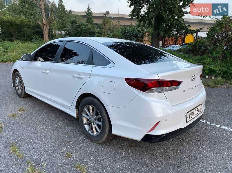 Седан Hyundai Sonata 2017 в Кривом Роге