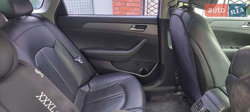 Седан Hyundai Sonata 2015 в Одессе