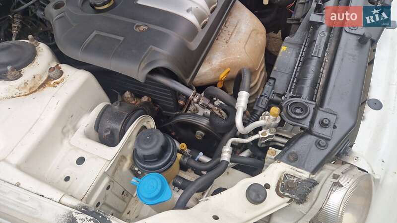 Седан Hyundai Sonata 2003 в Чернігові