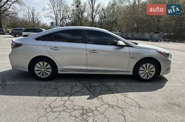 Седан Hyundai Sonata 2015 в 