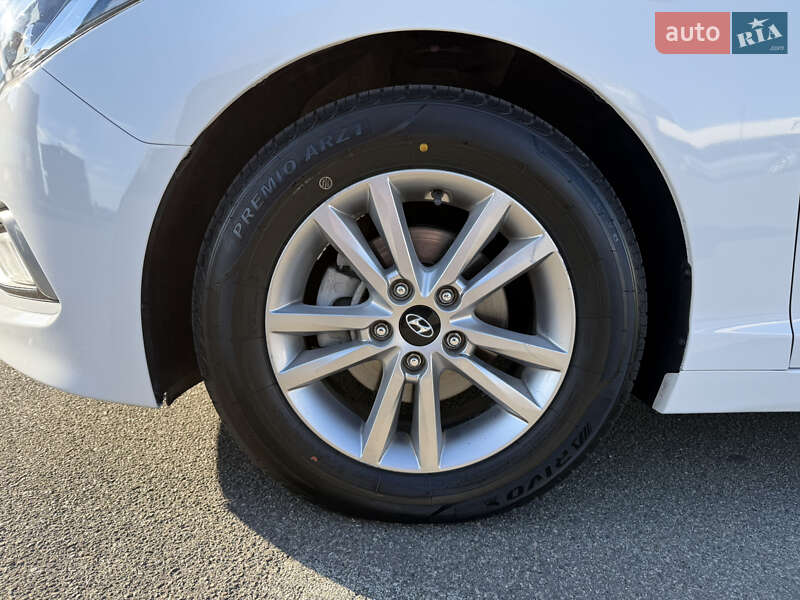 Седан Hyundai Sonata 2018 в Киеве