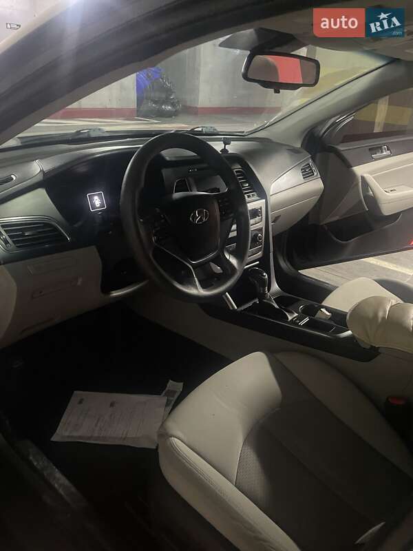 Седан Hyundai Sonata 2016 в Львове