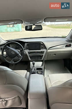 Седан Hyundai Sonata 2015 в Умани