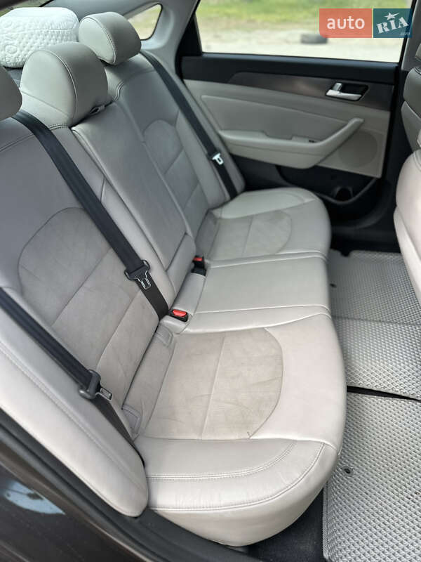 Седан Hyundai Sonata 2015 в Умани