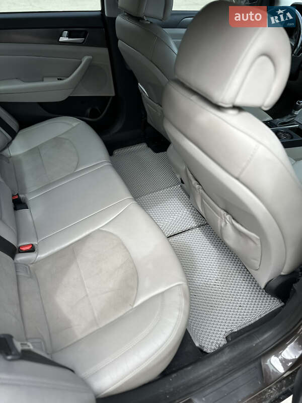 Седан Hyundai Sonata 2015 в Умани