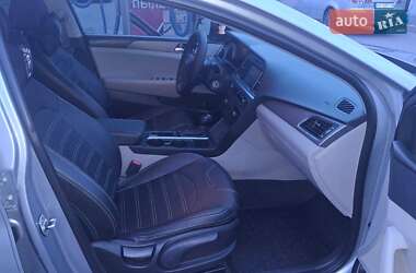 Седан Hyundai Sonata 2015 в 