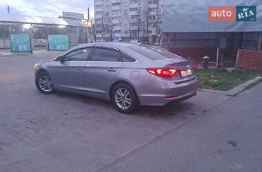 Седан Hyundai Sonata 2015 в 