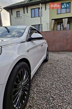 Седан Hyundai Sonata 2016 в 