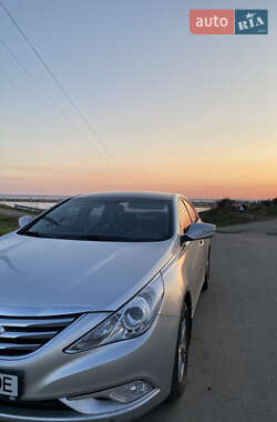 Седан Hyundai Sonata 2013 в 