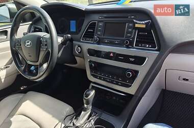 Седан Hyundai Sonata 2015 в 
